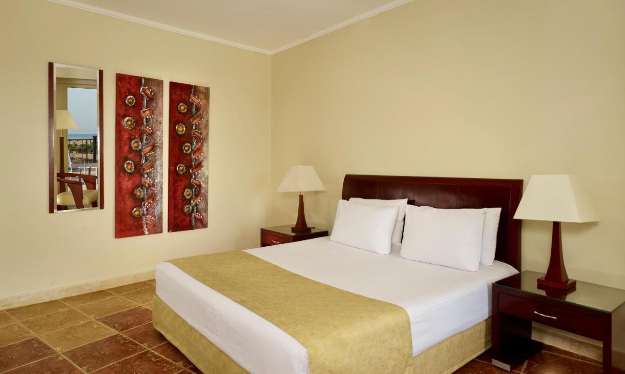 Coral Sea Beach And Aqua Park Ain Suchna Exterior foto